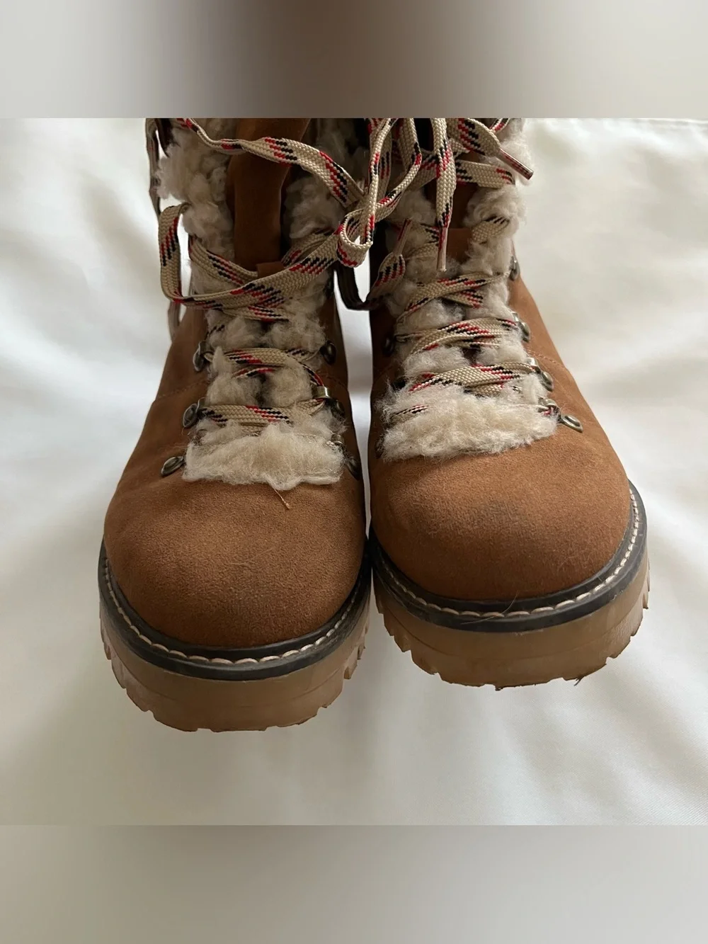 Time and Tru Cozy Lace Up Hiking Faux Shearling Trim Brown Suede Boots Size 8W